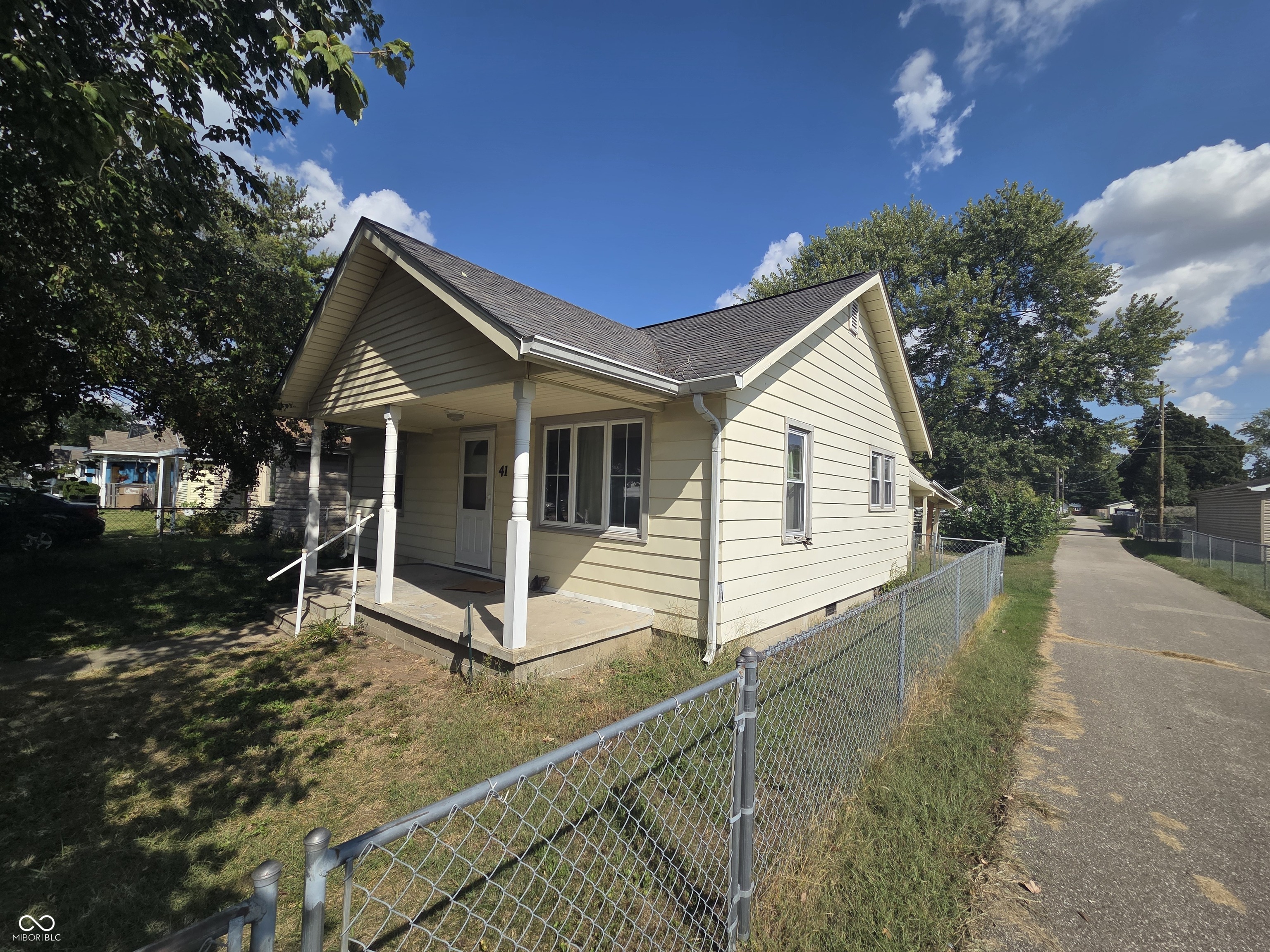 41 N Ross Street Columbus IN 47201