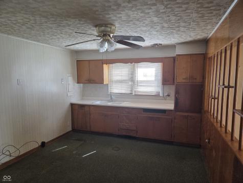 41 N Ross Street Columbus IN 47201