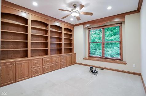 4380 Nottinghill Drive Avon IN 46123