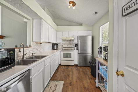 6626 Sundown Drive N Indianapolis IN 46254