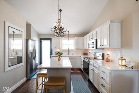 5964 Woodland Parks Court Columbus IN 47201