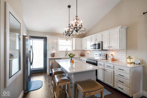 5964 Woodland Parks Court Columbus IN 47201