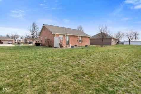 5964 Woodland Parks Court Columbus IN 47201