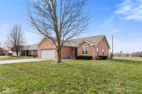 5964 Woodland Parks Court Columbus IN 47201