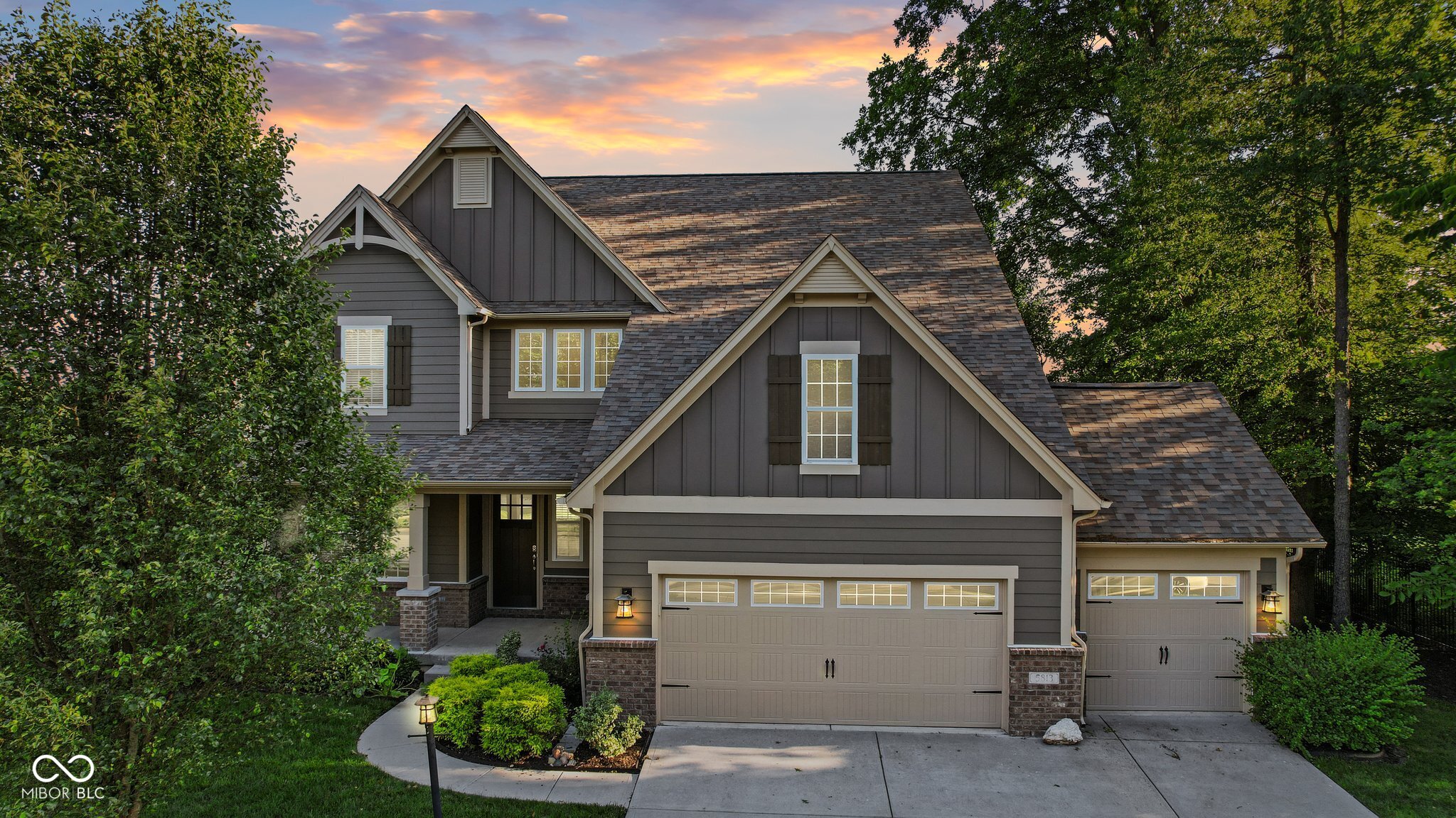 5813 Peaking Fox Drive Indianapolis IN 46237