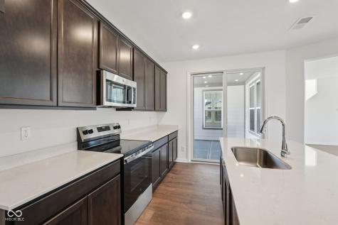 2736 Evergreen Avenue Plainfield IN 46168