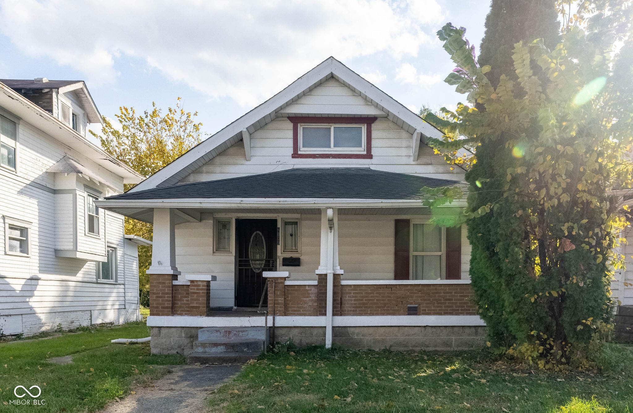 4809 E New York Street Indianapolis IN 46201