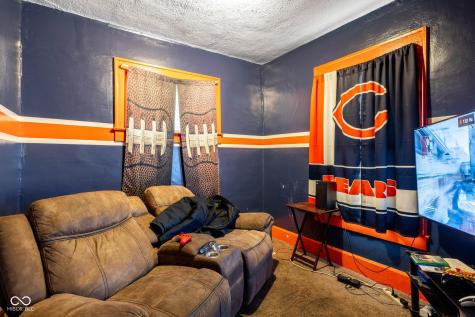 4809 E New York Street Indianapolis IN 46201