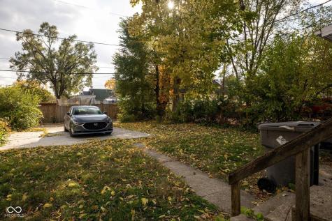 4809 E New York Street Indianapolis IN 46201