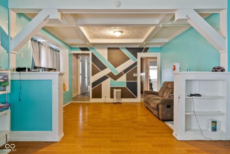 4809 E New York Street Indianapolis IN 46201