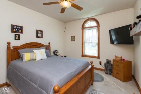 11040 Harness Way Indianapolis IN 46239
