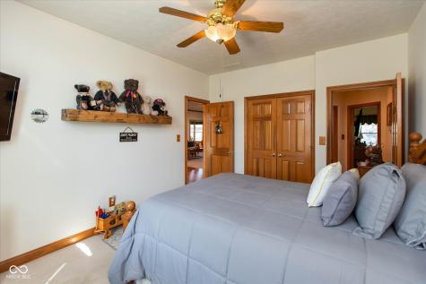11040 Harness Way Indianapolis IN 46239
