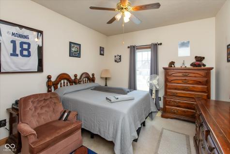 11040 Harness Way Indianapolis IN 46239