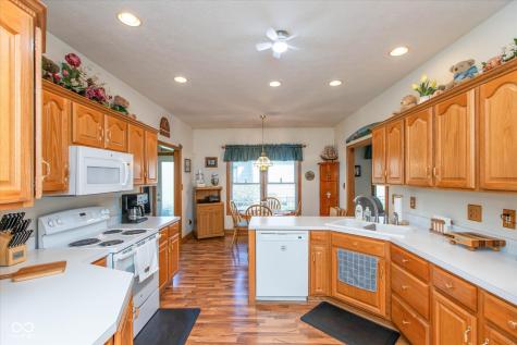 11040 Harness Way Indianapolis IN 46239