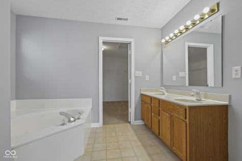 7835 Whitaker Valley Boulevard Indianapolis IN 46237