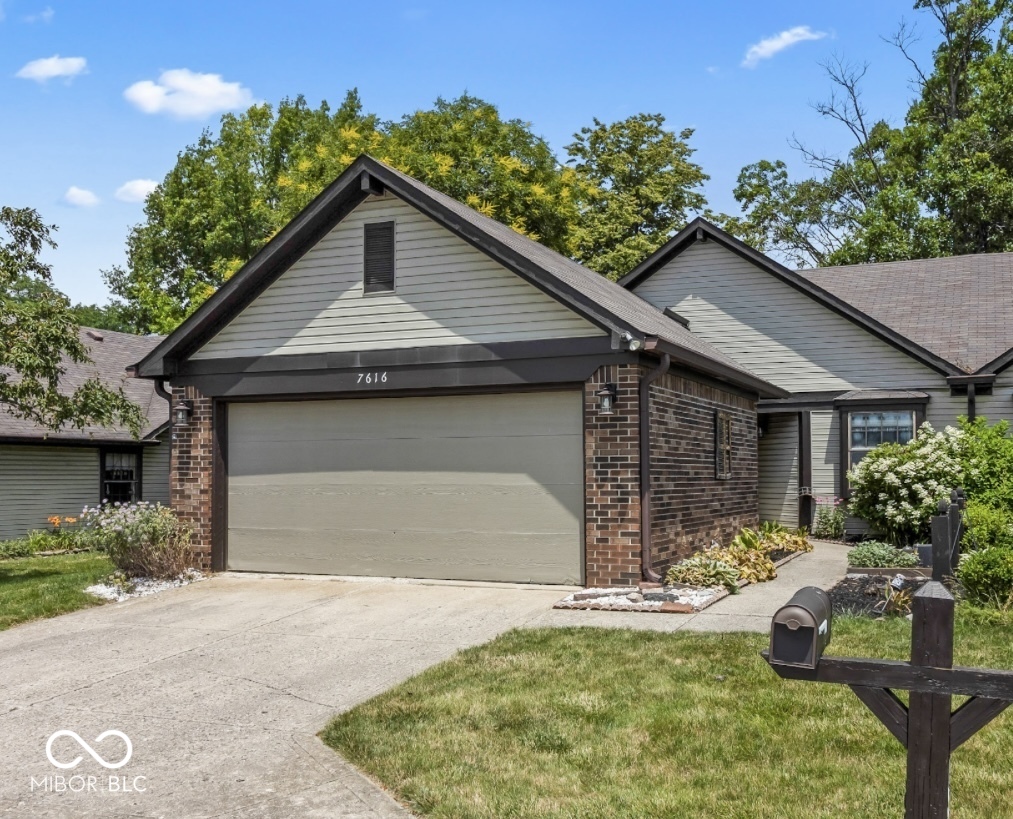 7616 Derrek Place Indianapolis IN 46219