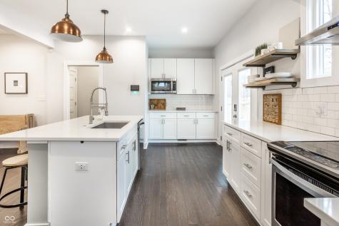 1038 Dawson Street Indianapolis IN 46203