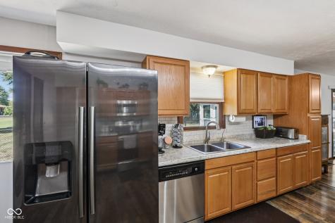 1270 Ledgewood Lane Avon IN 46123