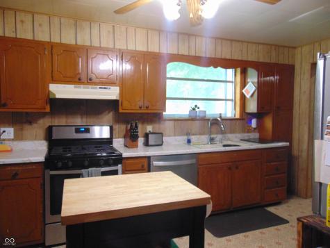 225 S Market Street Thorntown IN 46071