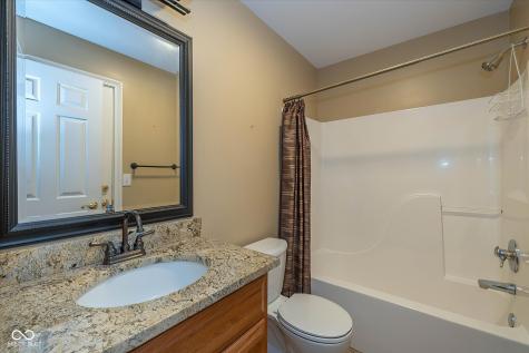 10973 Wintercove Way Fishers IN 46038