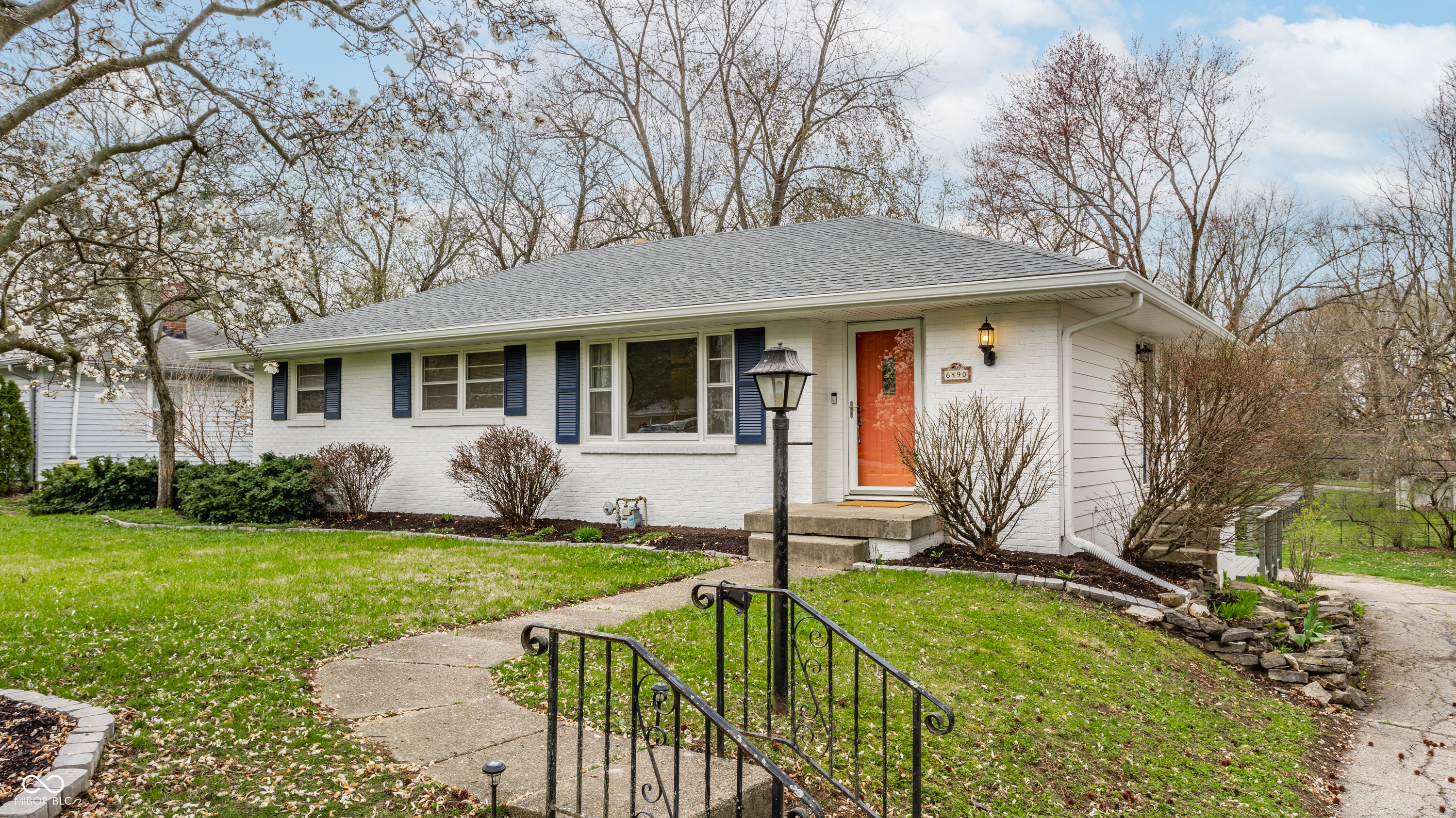 6490 N Oxford Street Indianapolis IN 46220