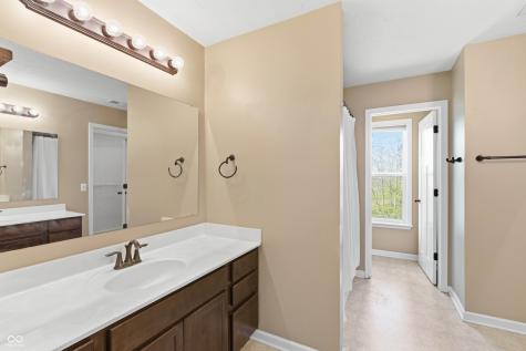 875 Harvest Ridge Drive Avon IN 46123