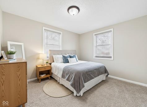 1005 E Jackson Street Muncie IN 47305