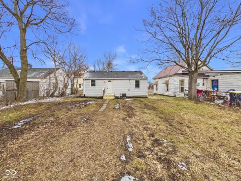 1005 E Jackson Street Muncie IN 47305