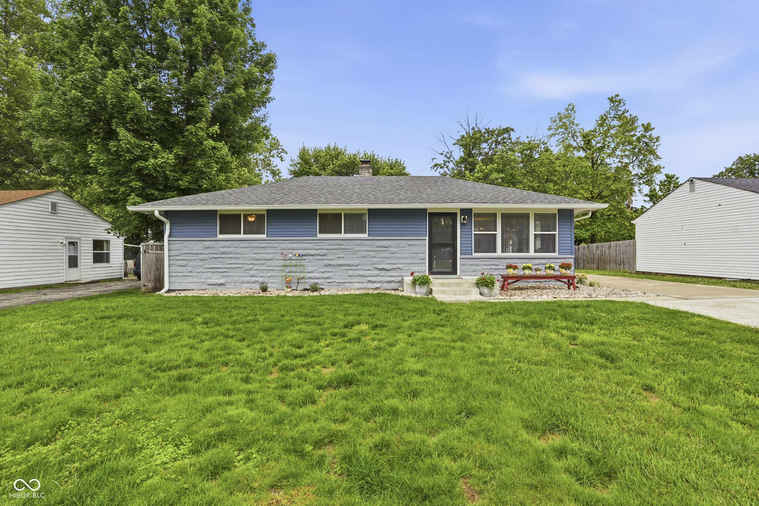 8505 Compton Street Indianapolis IN 46240