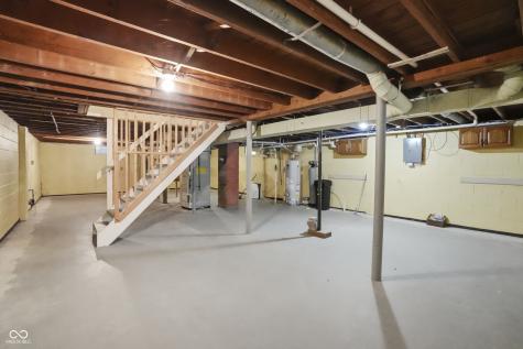 8505 Compton Street Indianapolis IN 46240