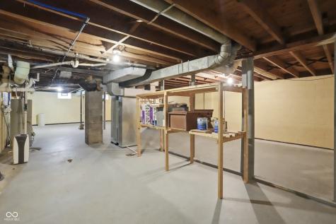 8505 Compton Street Indianapolis IN 46240