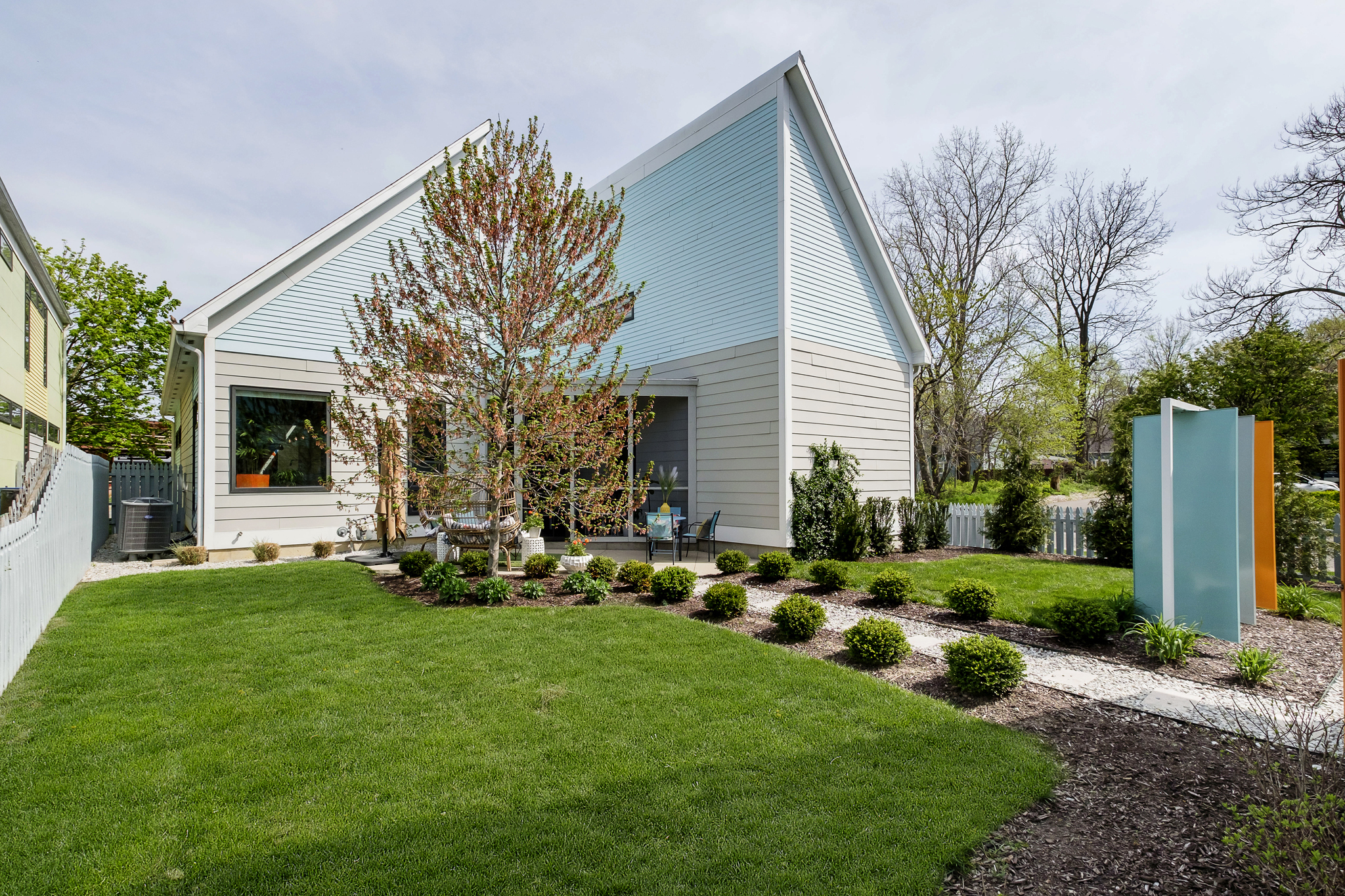 1147 E 10th Street Indianapolis IN 46202