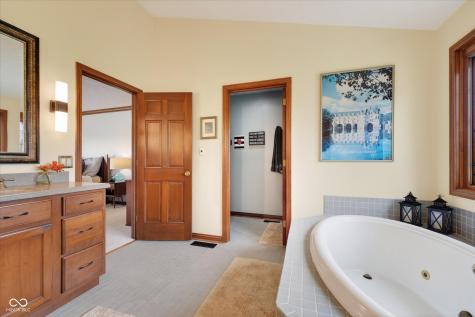 1458 Stormy Ridge Court Carmel IN 46032