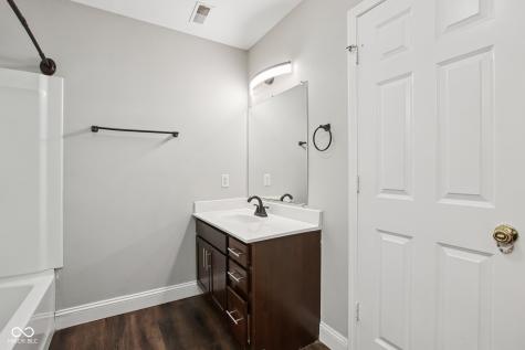 5061 W Legrande Avenue Indianapolis IN 46241