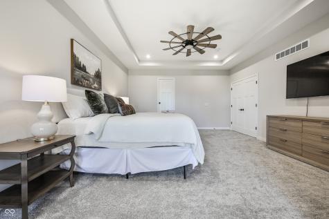 12442 Coastal Place Fishers IN 46037