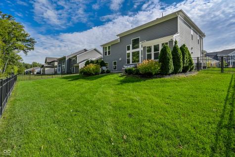 12442 Coastal Place Fishers IN 46037