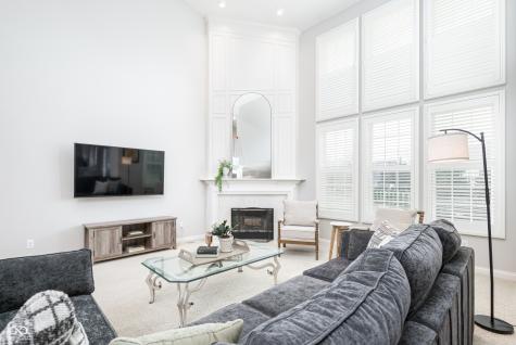 5074 S Cobblestone Drive Zionsville IN 46077