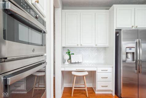 5074 S Cobblestone Drive Zionsville IN 46077