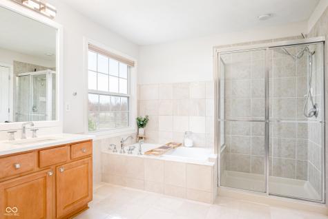 5074 S Cobblestone Drive Zionsville IN 46077