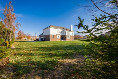 5074 S Cobblestone Drive Zionsville IN 46077