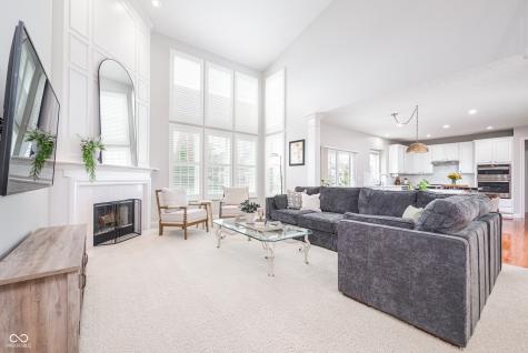5074 S Cobblestone Drive Zionsville IN 46077