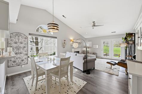 6468 Hunters Green Lane Indianapolis IN 46278