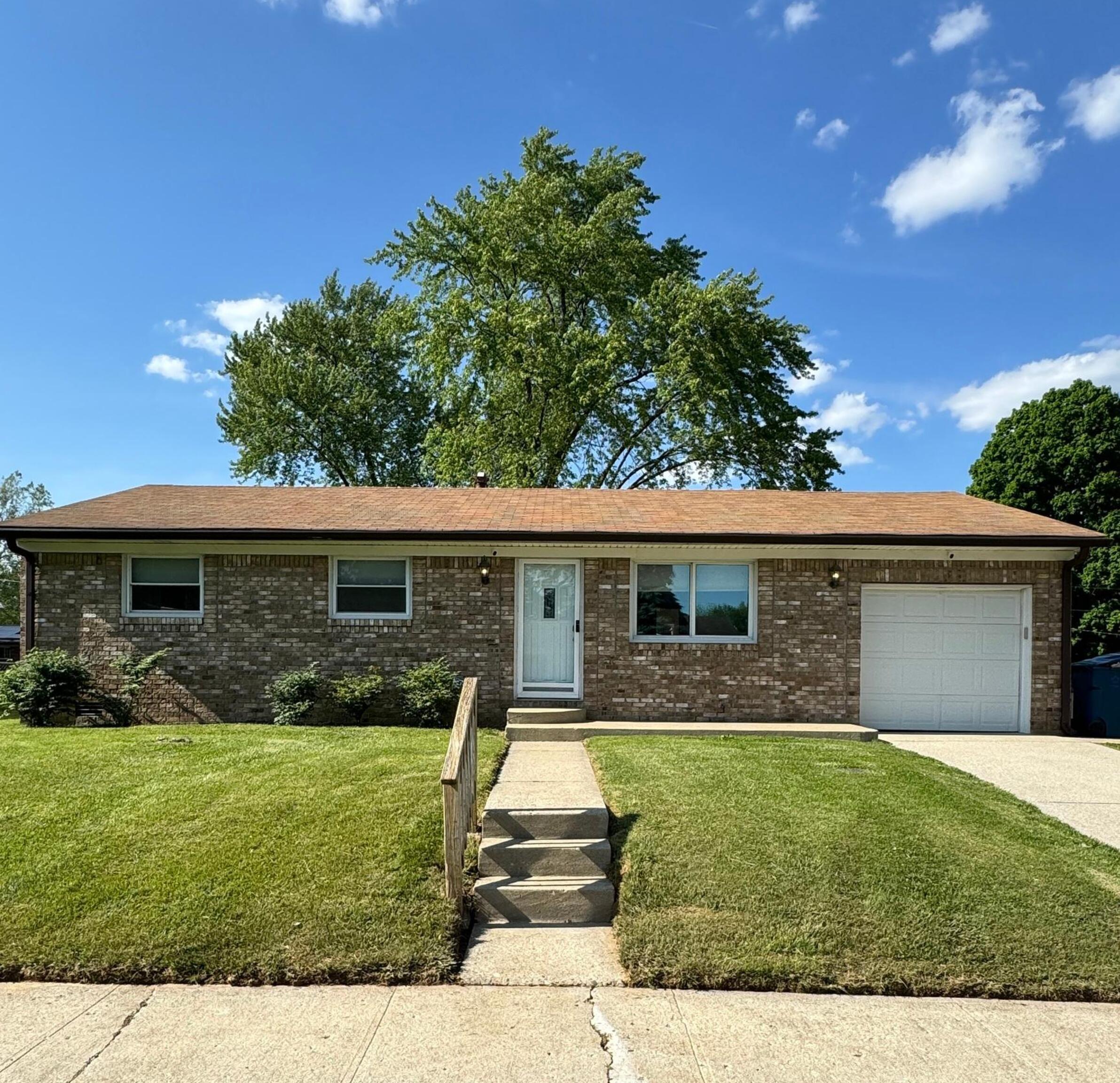 5532 W Henry Street Indianapolis IN 46241