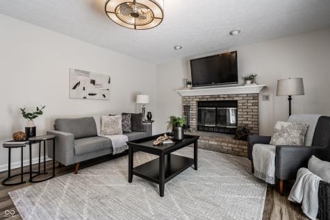 6543 Calla Lily Drive Indianapolis IN 46237