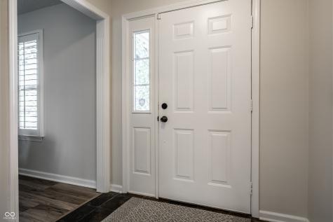 6543 Calla Lily Drive Indianapolis IN 46237