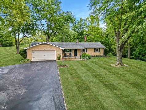 8927 Cooper Road Zionsville IN 46077