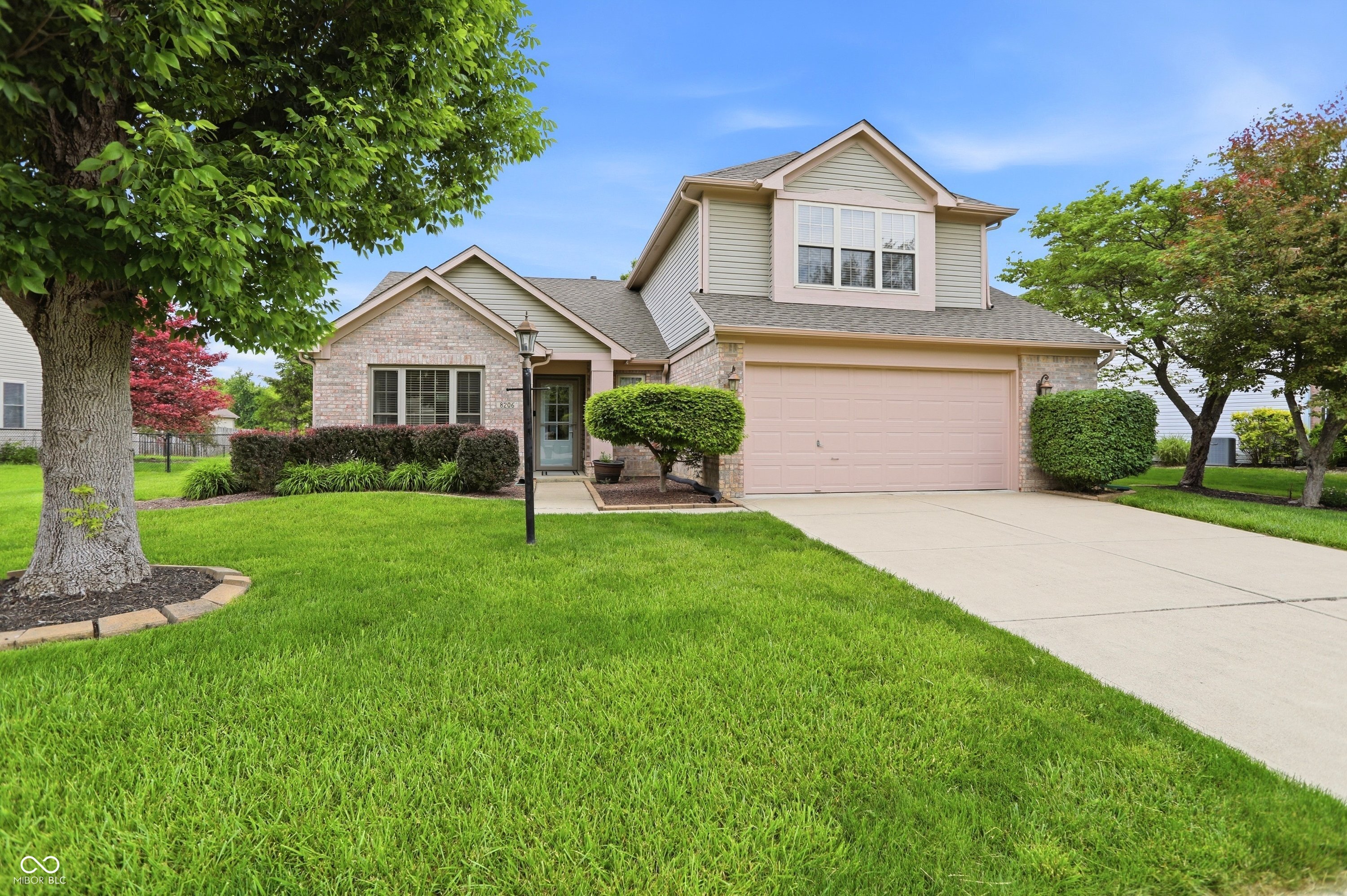 8206 Meadow Bend Drive Indianapolis IN 46259