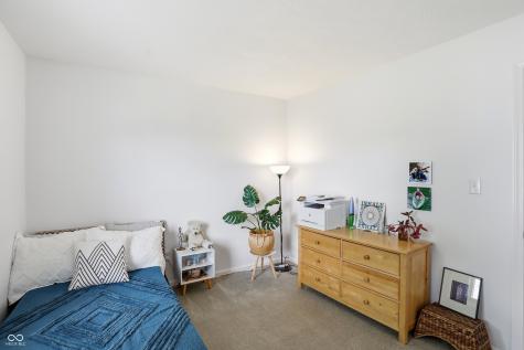 8206 Meadow Bend Drive Indianapolis IN 46259