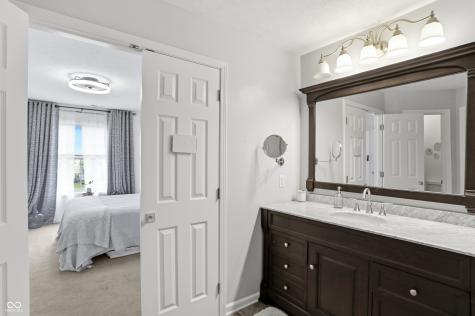 8206 Meadow Bend Drive Indianapolis IN 46259