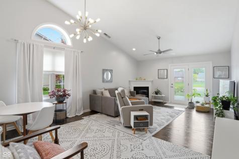 8206 Meadow Bend Drive Indianapolis IN 46259